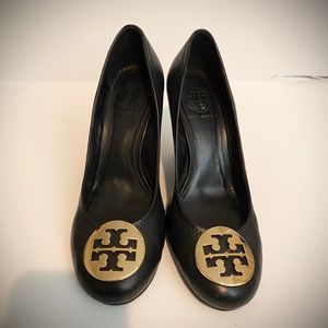 EUC Tory Burch Black Reva Wedge